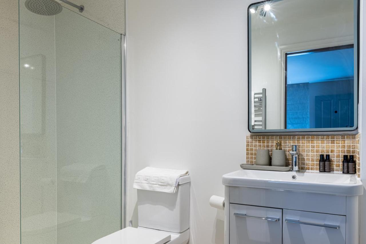 Stylish 1 Bed Central Apartment บาธ ภายนอก รูปภาพ